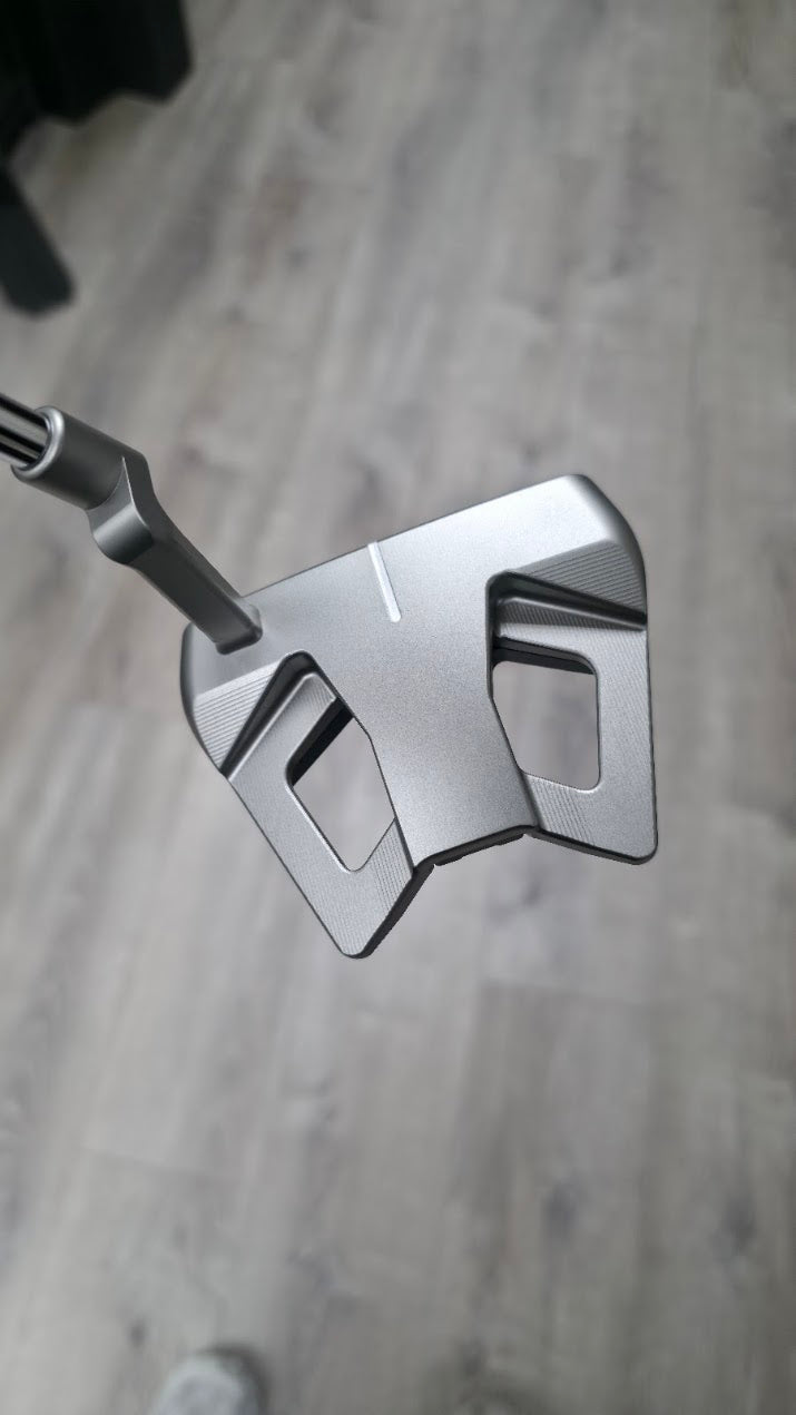 Custom Scotty Cameron Phantom 9.2R Tour Satin